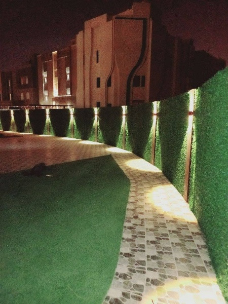 تنسيق وانارة الحدائق