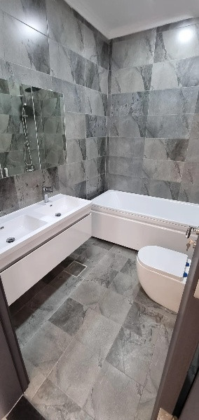 للايجار شقة في الرميثية